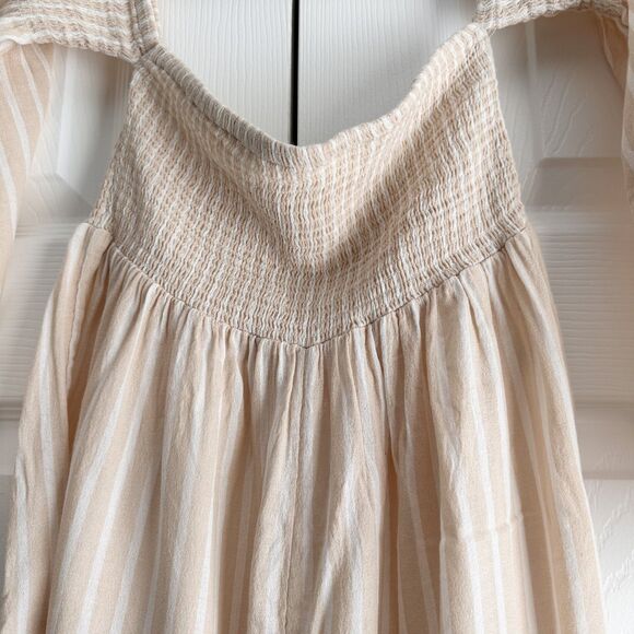 Billabong Women’s Smocked Long Sleeve Romper Beige Stripe Square Neck Size S - Picture 4 of 13